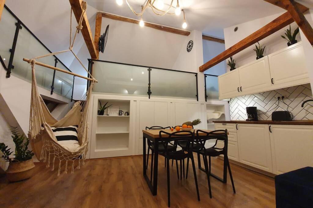 Koci Dom Loft Appartement Wieliczka Buitenkant foto