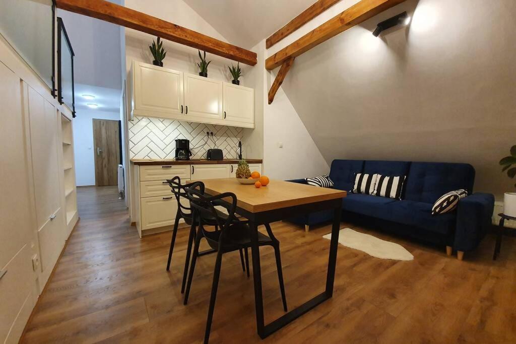 Koci Dom Loft Appartement Wieliczka Buitenkant foto